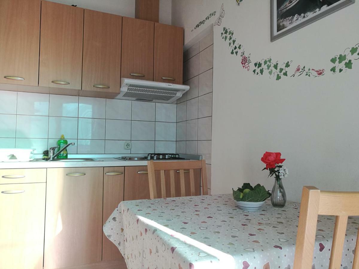 Apartments Krzelj 沃迪切 外观 照片