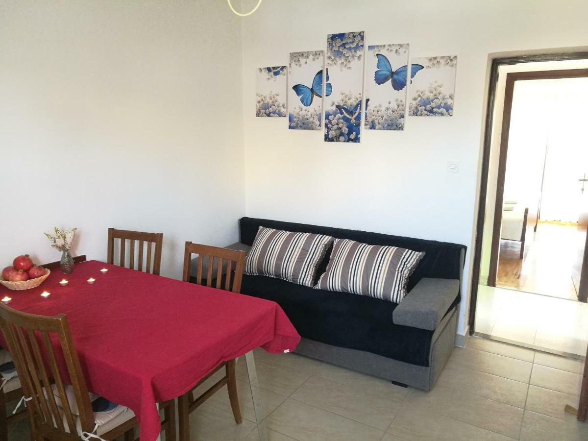 Apartments Krzelj 沃迪切 外观 照片